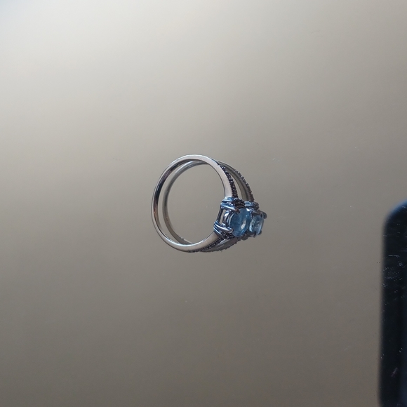 Aquamarine and Diamond Sterling Silver Ring Size 7.5 - Picture 9 of 14